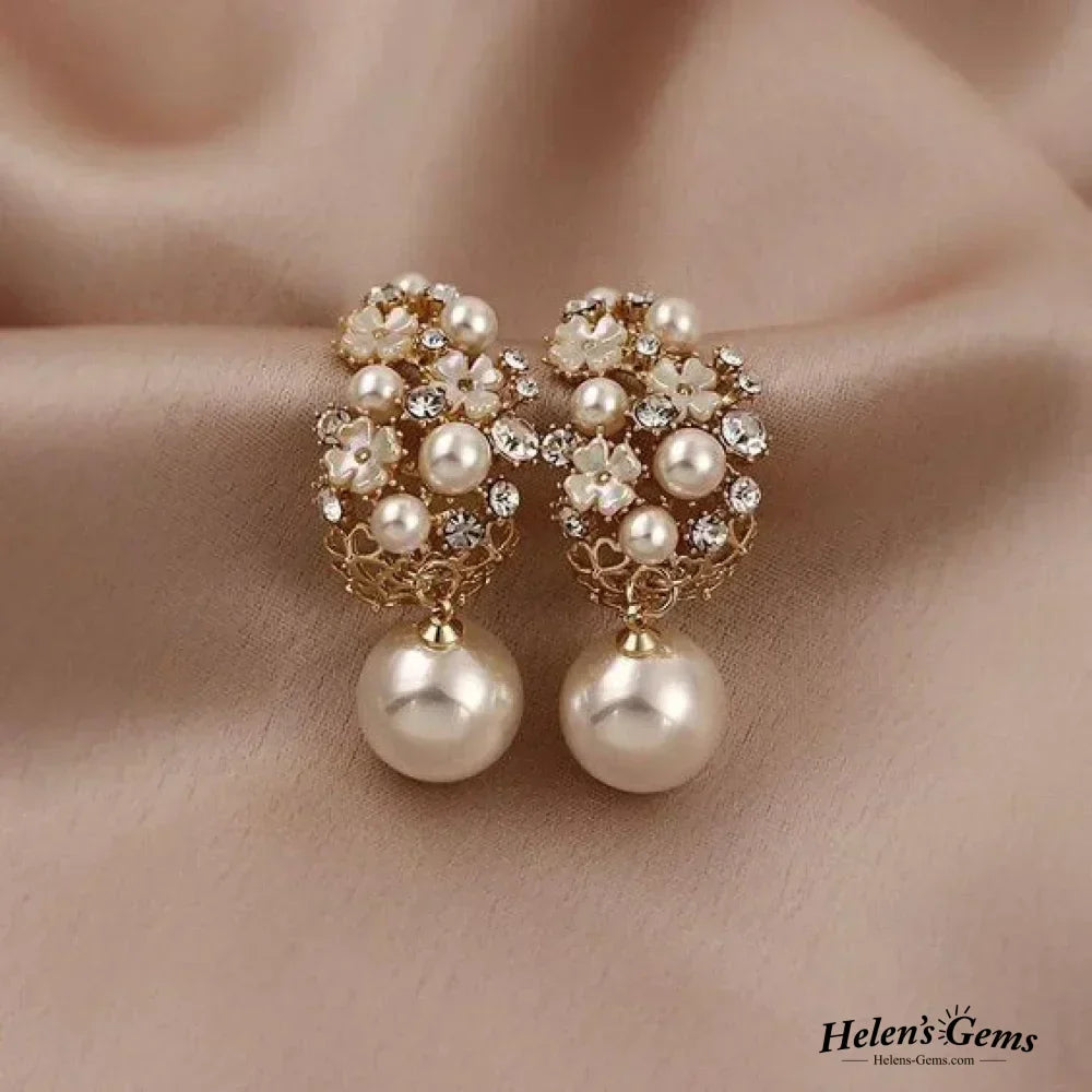Elegant flower pearl earrings