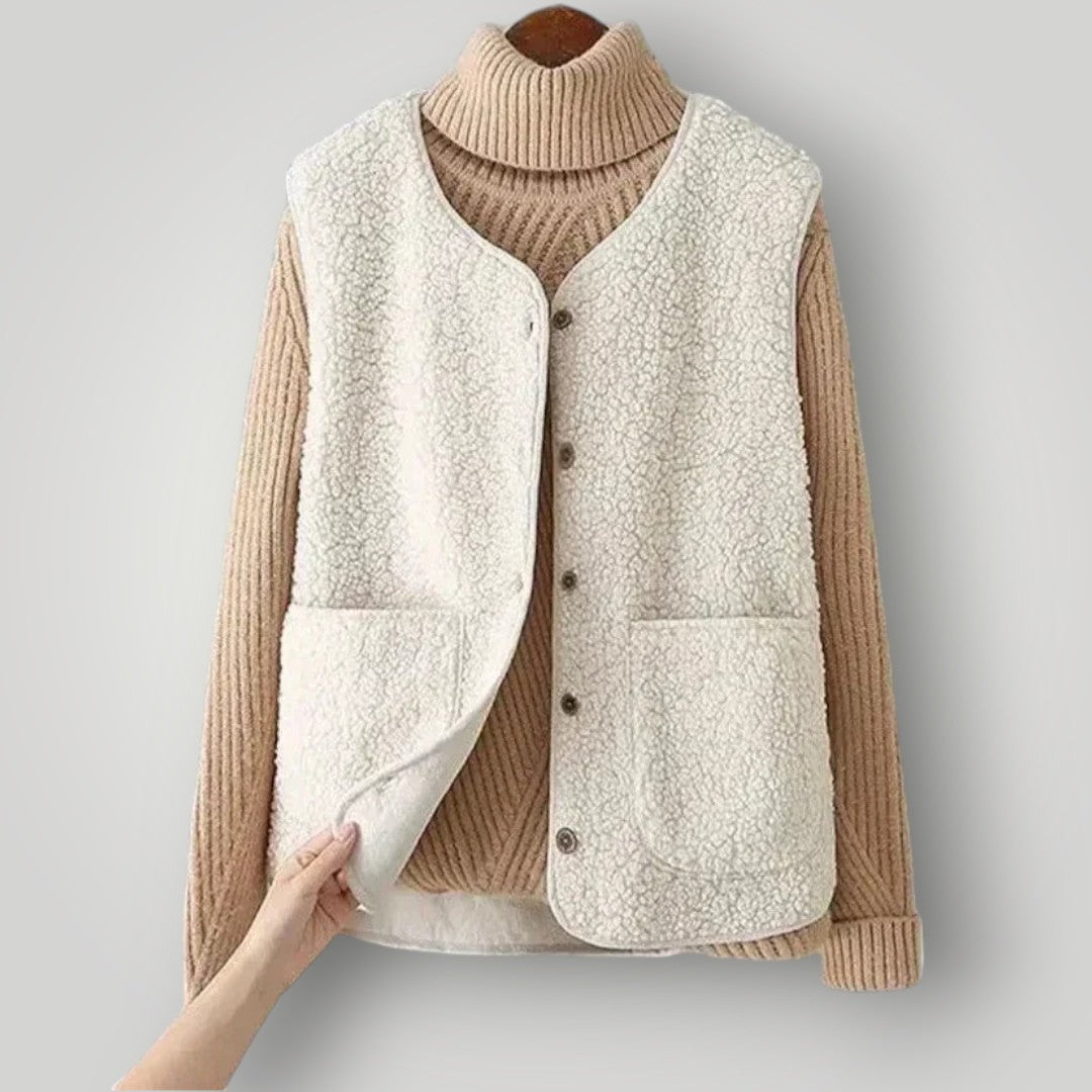 Klara  | THE FLEECE VEST