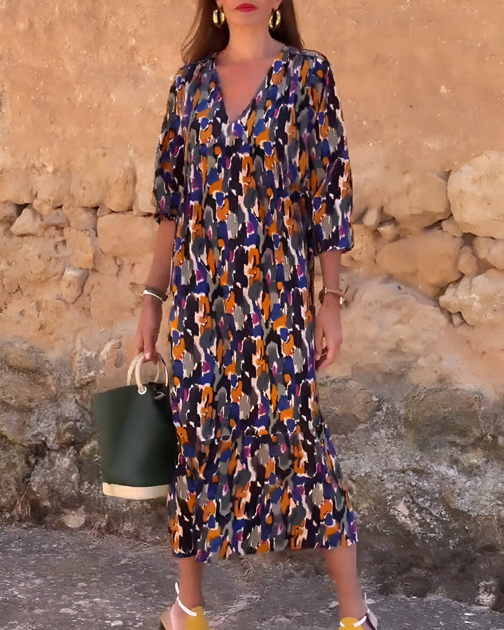 Nathalie | V-neck dress with retro pattern