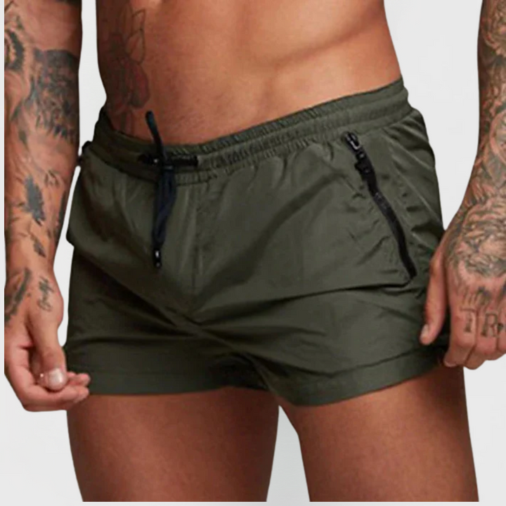 Enzo  | The short costume for a bold and functional style