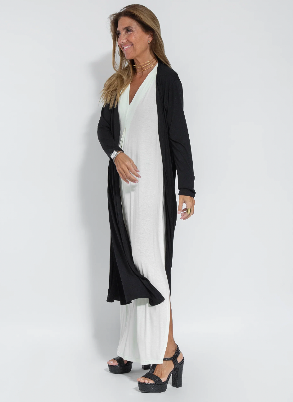 Solana - Ensemble consisting of a long, figure-hugging dress and a vest