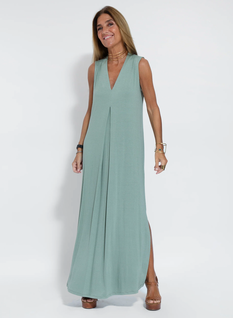 Solana - Ensemble consisting of a long, figure-hugging dress and a vest
