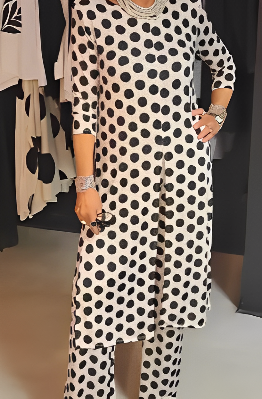 LILIANA | 2-Piece Set with Polka Dot Print for Casual Elegance and Versatile Summer Look