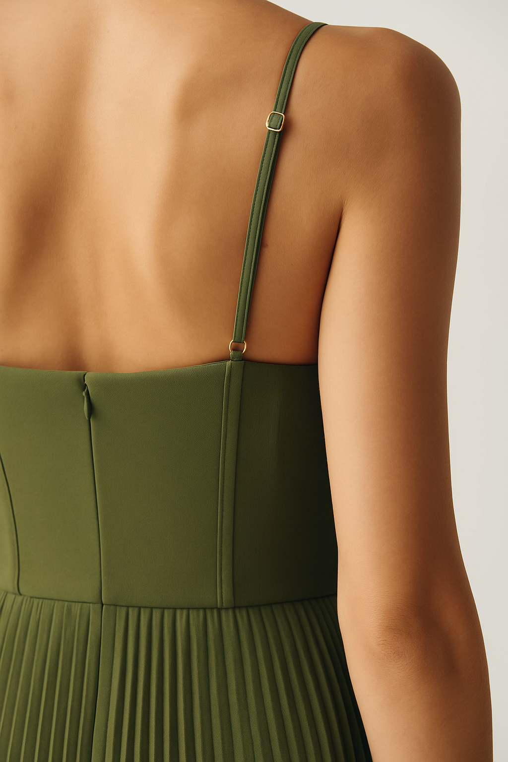Olivia open-back dress | Green