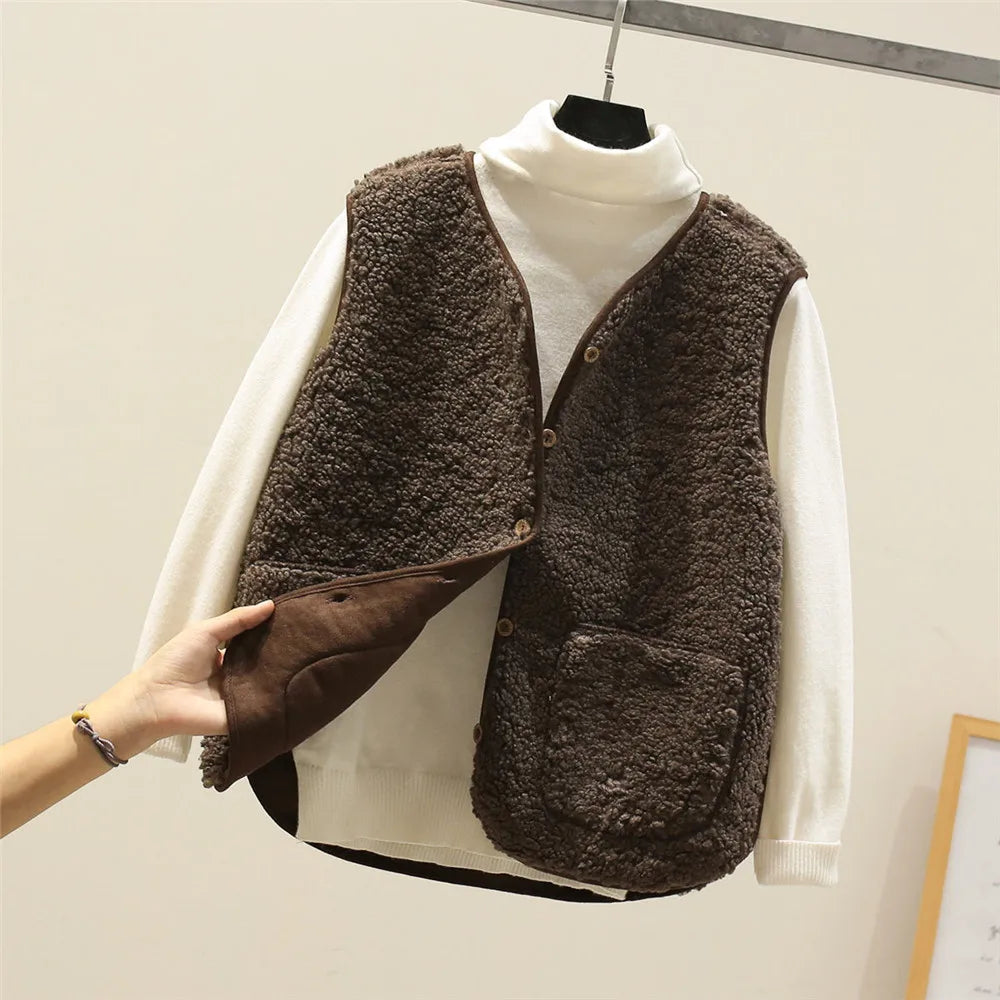 Klara  | THE FLEECE VEST