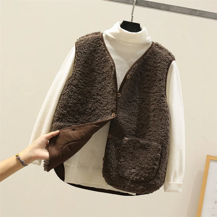 Klara  | THE FLEECE VEST