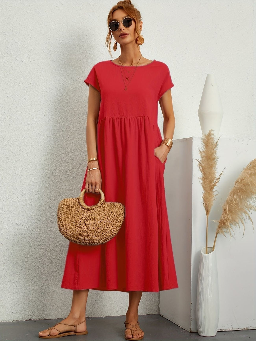 Camille - Dress with Round Neckline