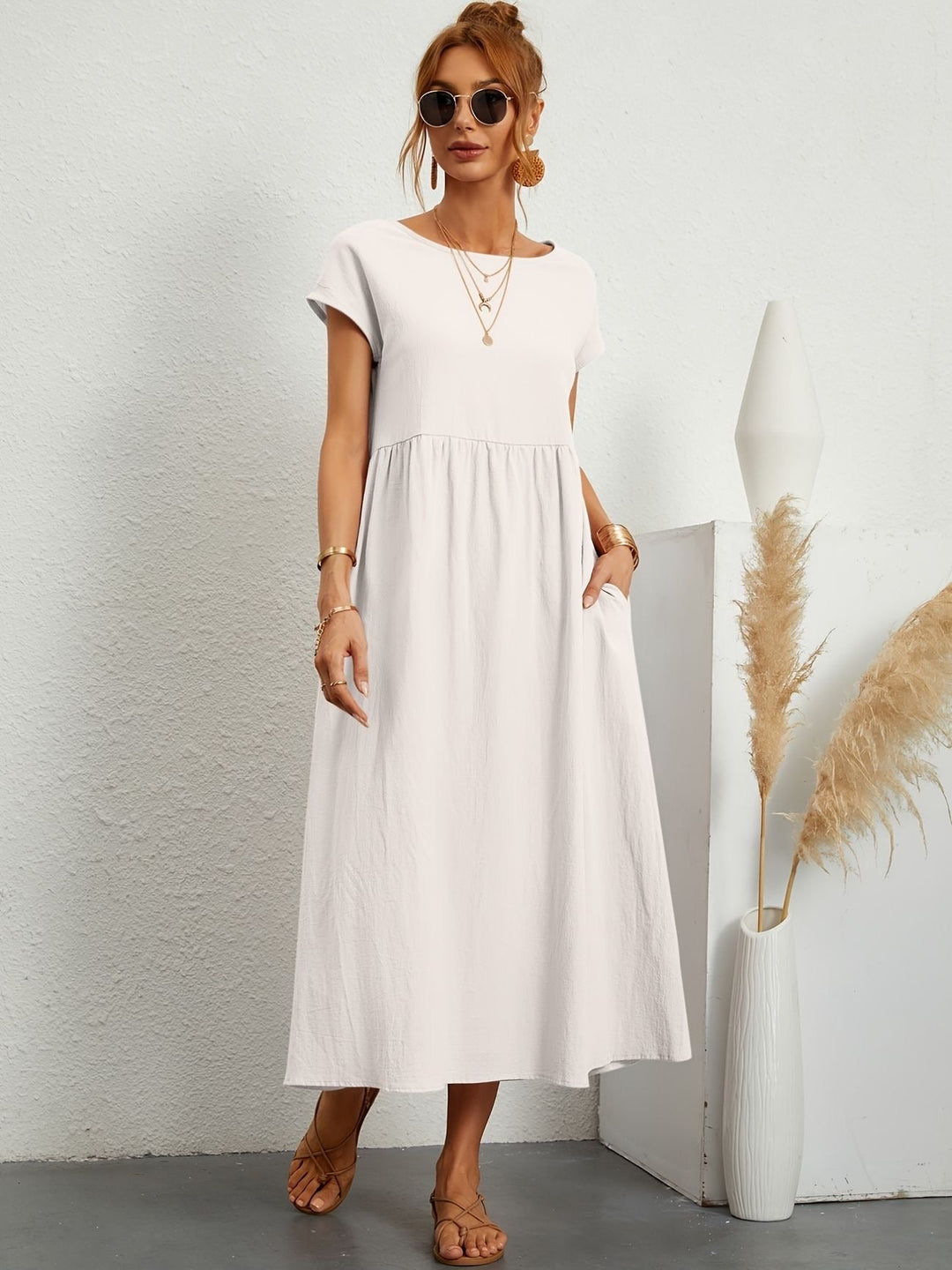 Camille - Dress with Round Neckline