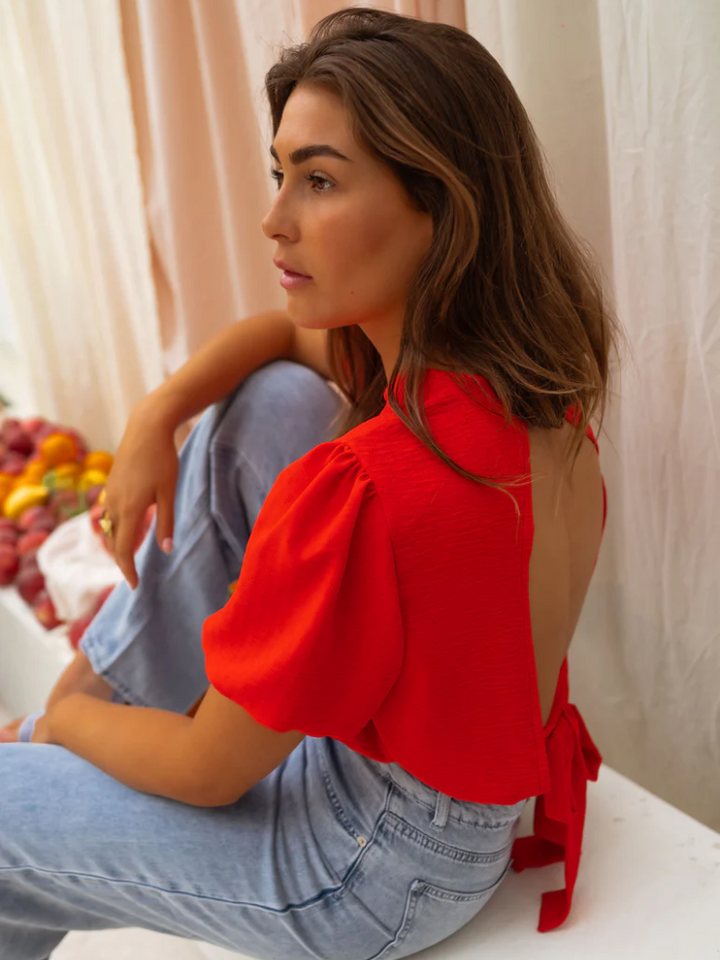 LORENA  | The Cropped Blouse
