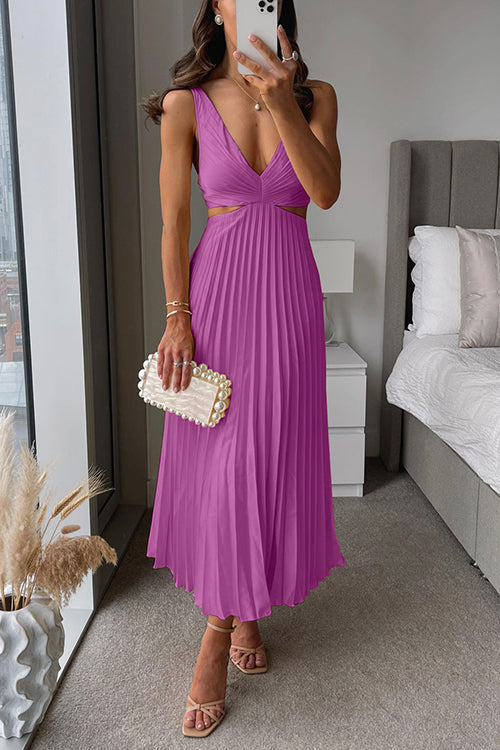 Elsa | Elegant Pleated Maxidress