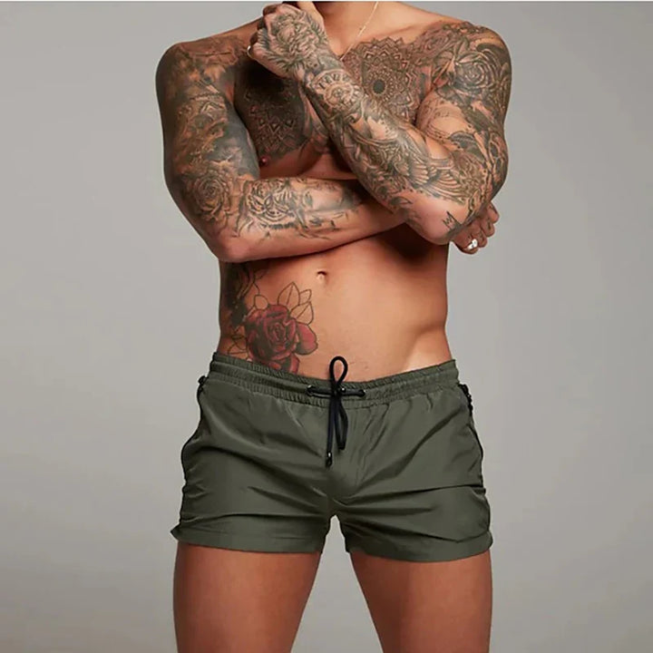 Enzo  | The short costume for a bold and functional style