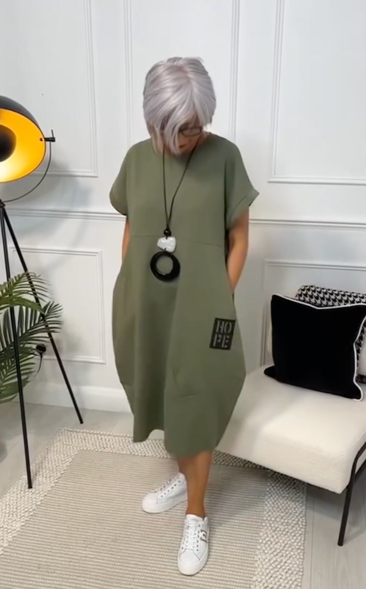 Zuzanna | Flowy Summer Dress with Round Neck