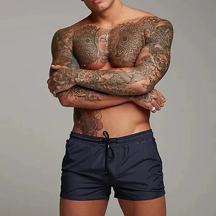 Enzo  | The short costume for a bold and functional style