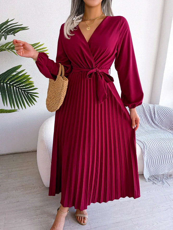 Daisy - Women's V-Neck Pleated Maxi Dress Long Sleeve