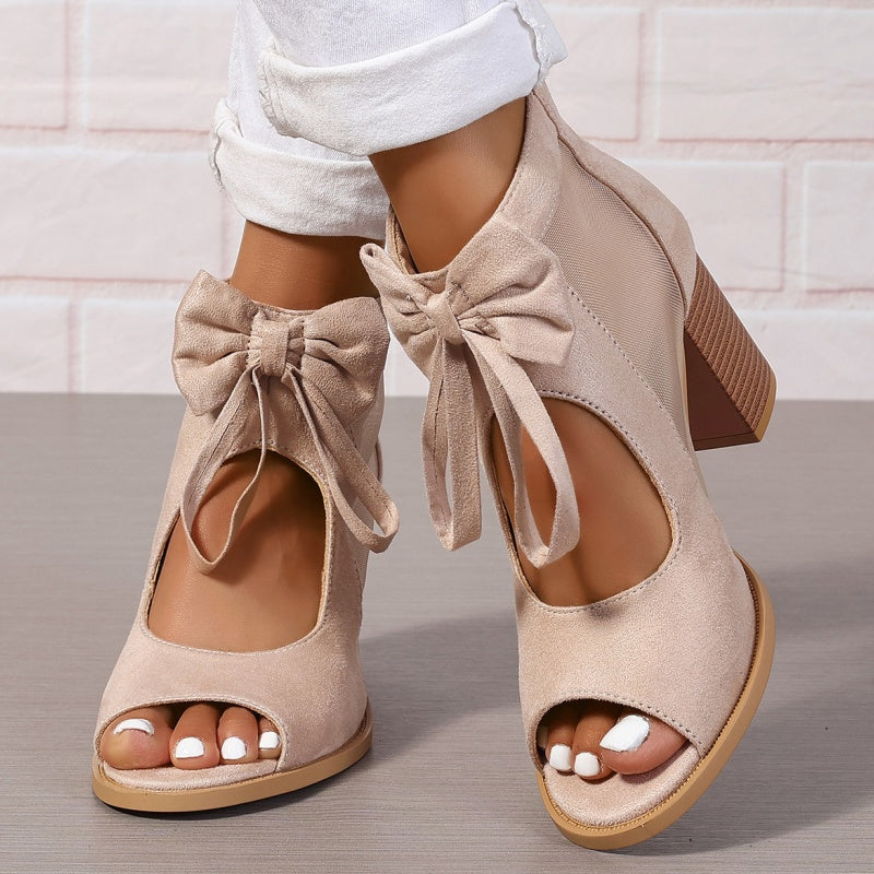 ISABEAU | HEELS WITH BOW CHARM