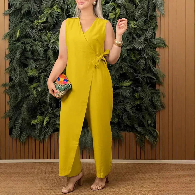 Rata | Stylish jumpsuit with wrap neckline