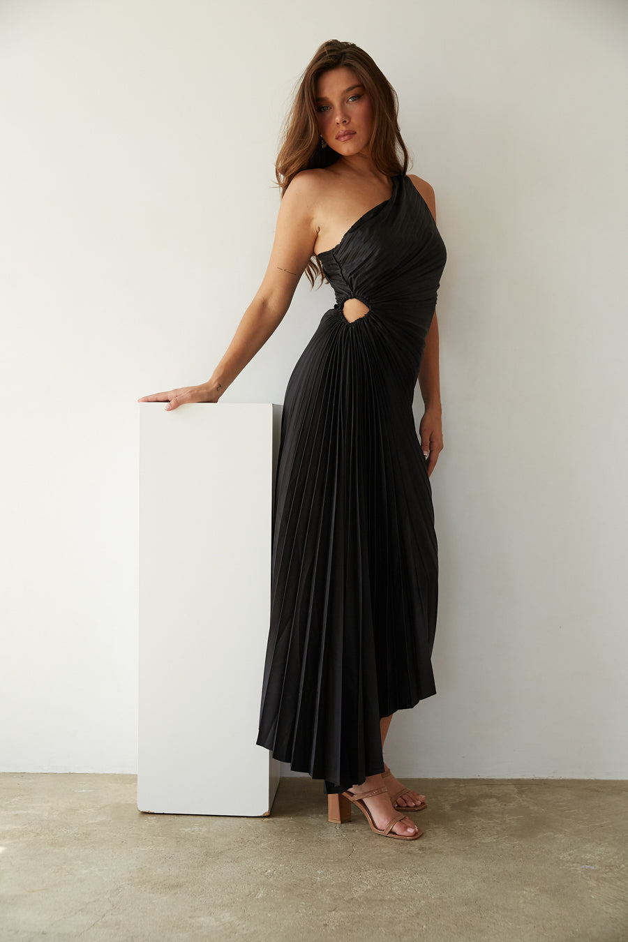 Sylviana - One-Shoulder Pleated Midi Dress