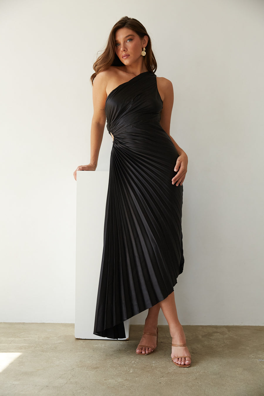Sylviana - One-Shoulder Pleated Midi Dress